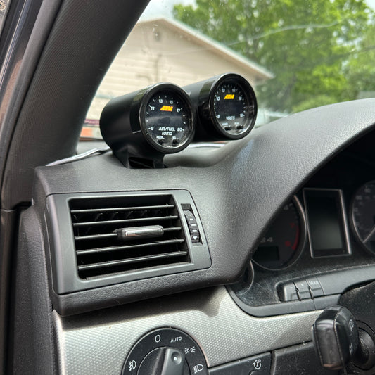 Dual gauge pod mount for Audi A4, S4 2002-2008 functional defrost vent