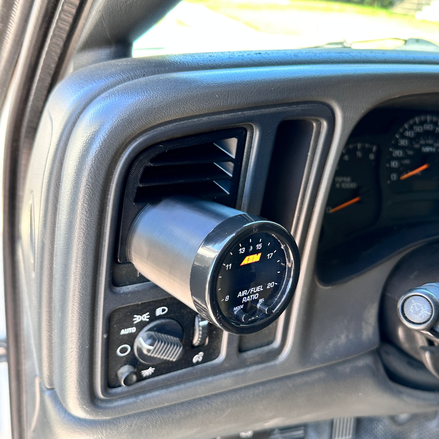 Single gauge pod for 1999-2007 Chevy Silverado for GMC Sierra functional vent