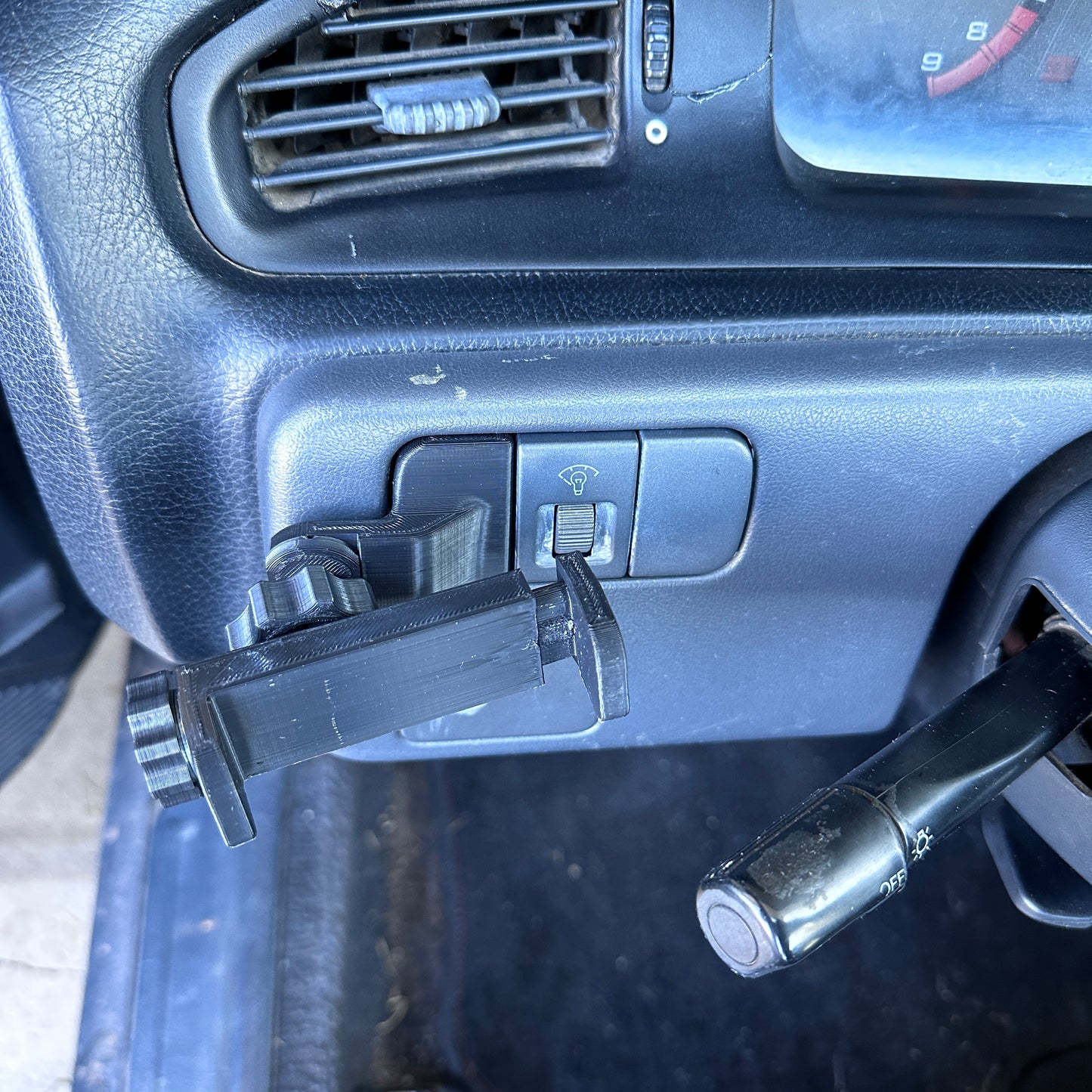 Custom phone mount for 1992-1995 Civic EG replaces factory blank button