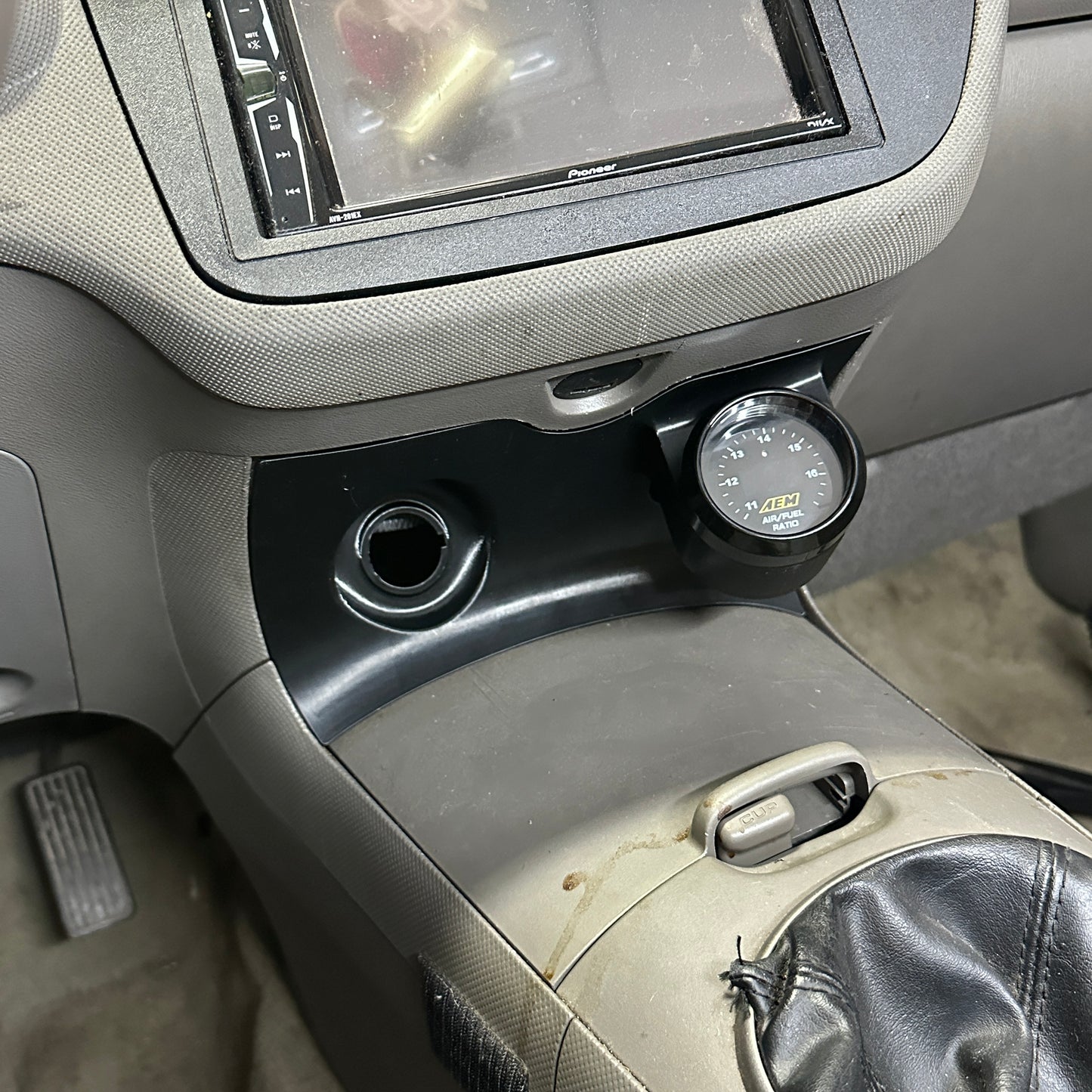 Single gauge pod mount for 2002-2006 Acura RSX lower 12V cover trim bezel