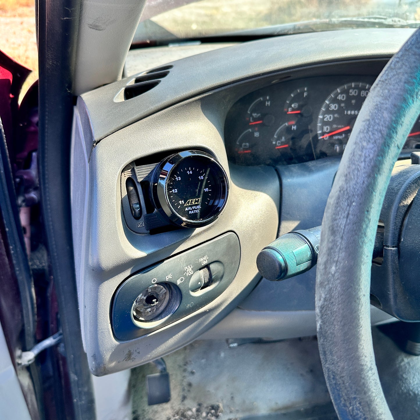 Single gauge pod mount for 1997-2004 F150 lightning functional defrost vent