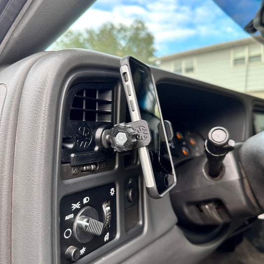 Custom phone mount for 1999-2006 Silverado Sierra Tahoe Yukon functional vent