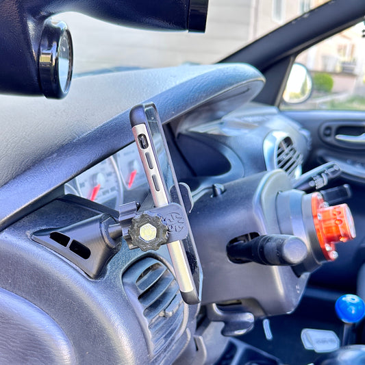 Custom phone mount for 2000-2005 Neon SRT4 functional defrost vent
