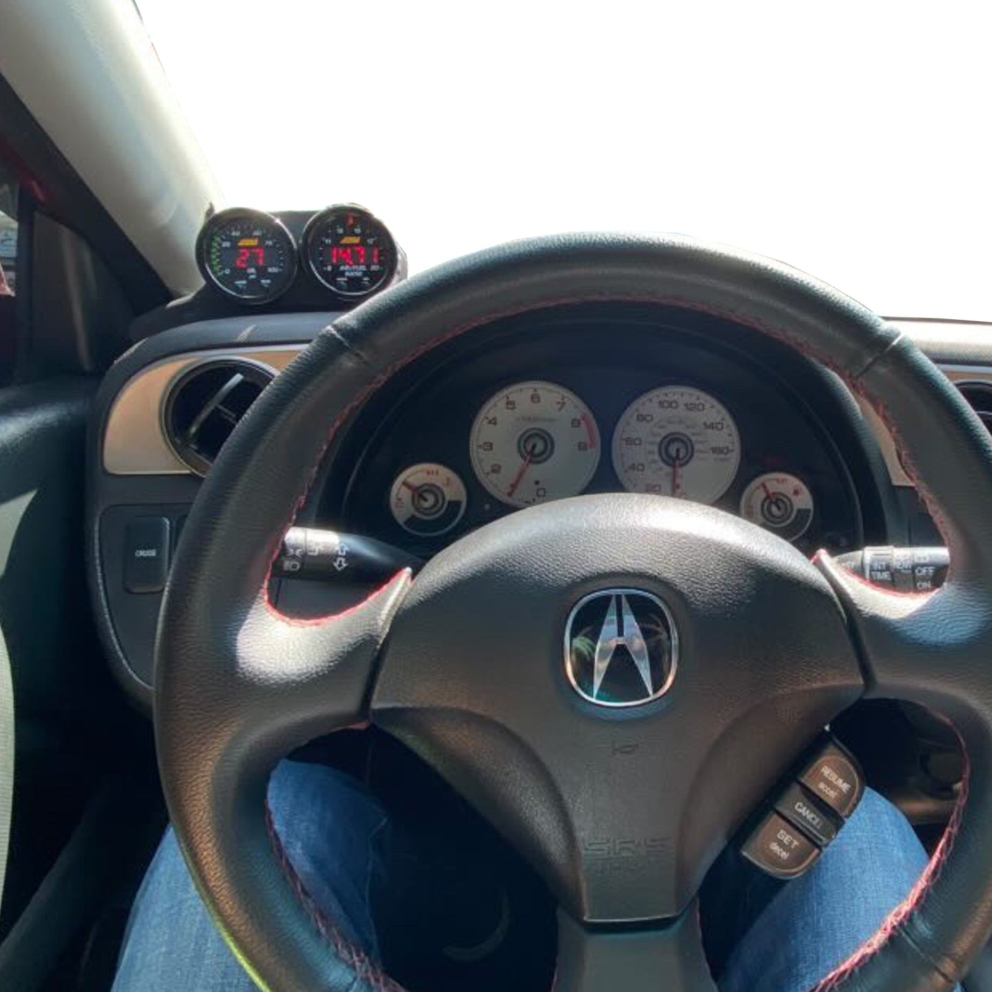 Dual gauge pod mount for 2002-2006 Acura RSX Replaces defrost vent cover