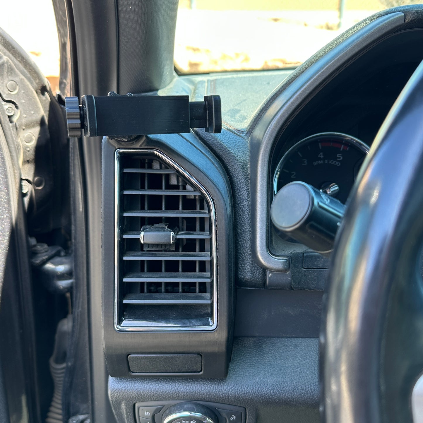 Custom 17mm phone mount for 2015-2020 F150 Vent Bezel (Vent not included)