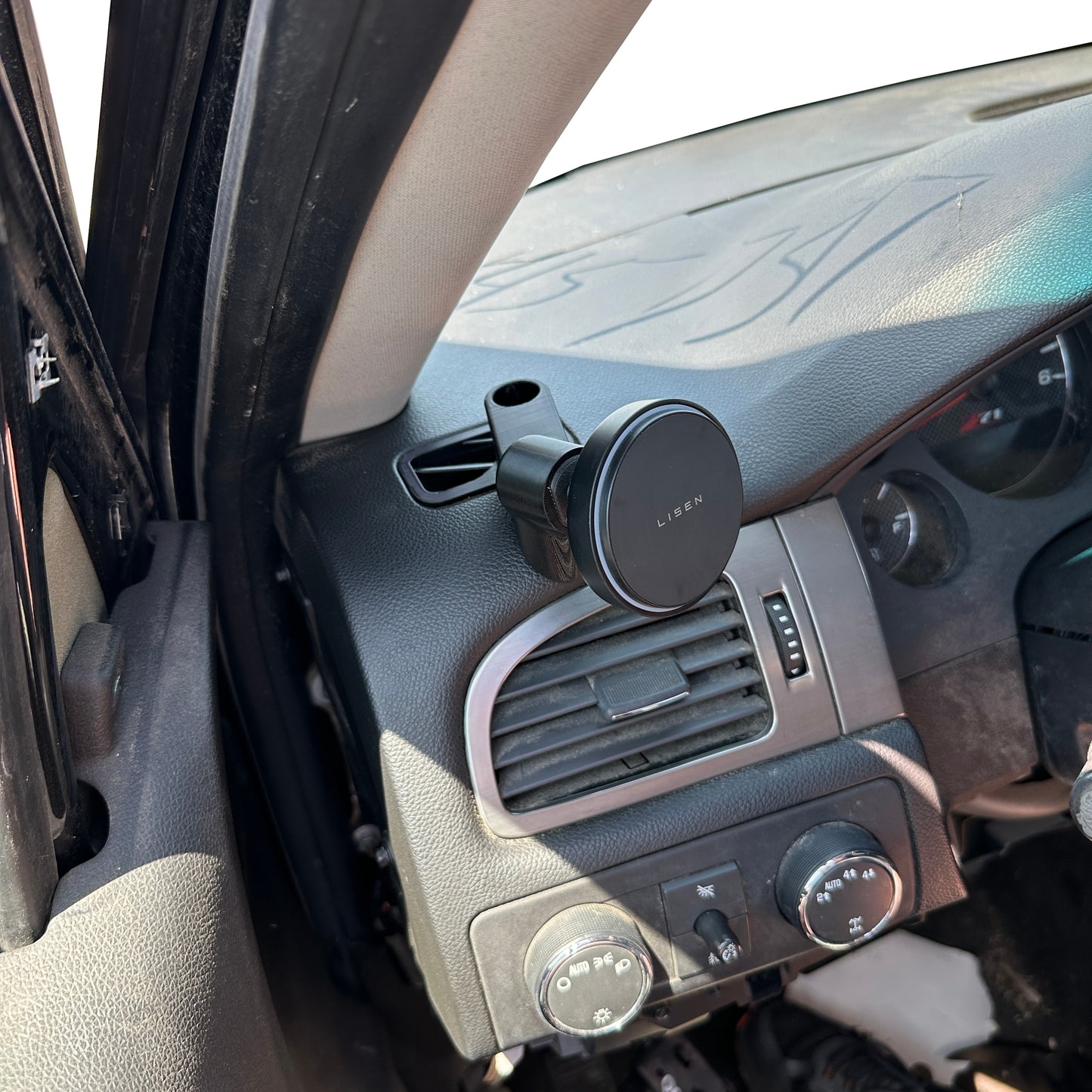 Custom Phone mount for 2007-2014 Tahoe Yukon Avalanche Silverado Sierra vent