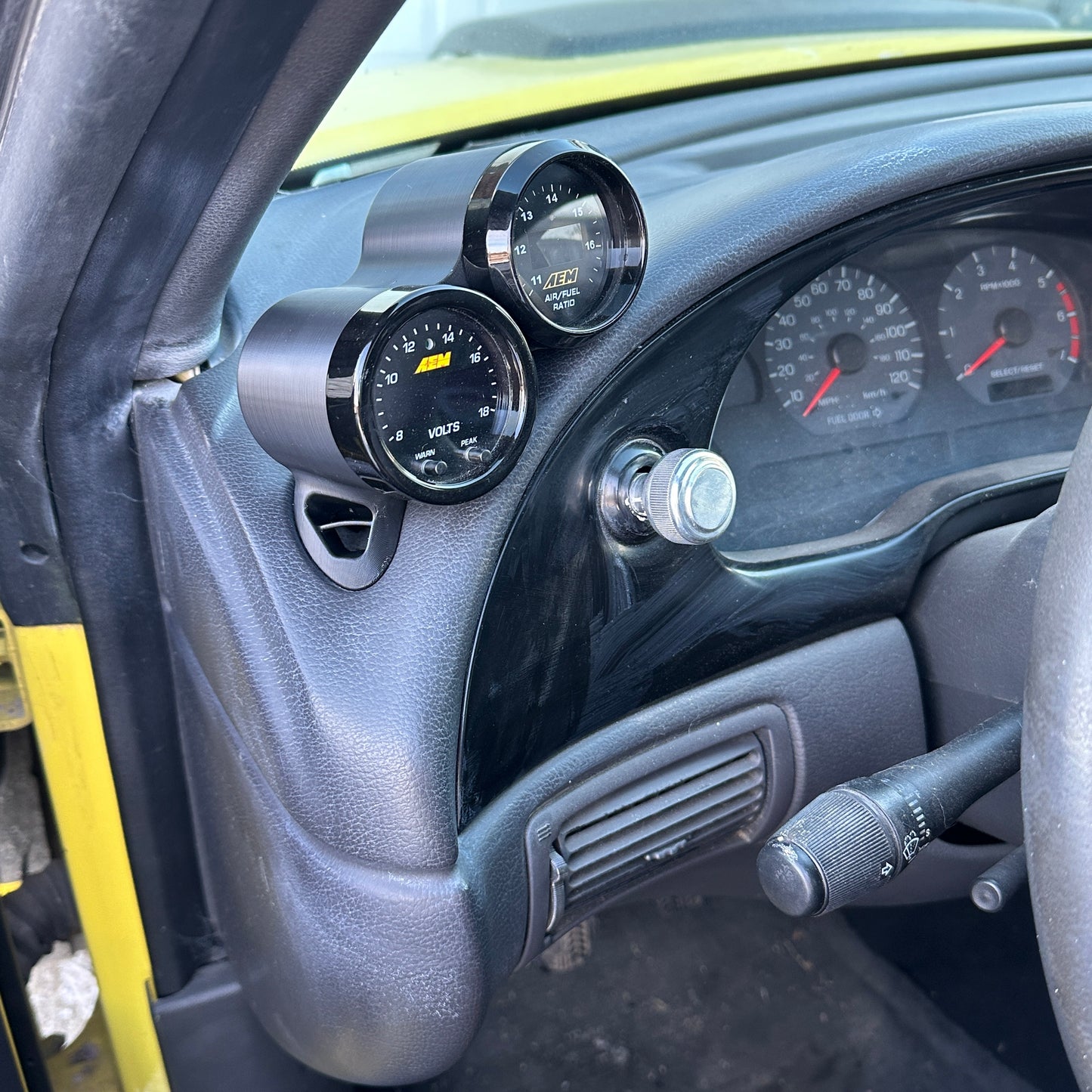 Dual gauge pod mount for 1994-2004 Mustang functional defrost vent