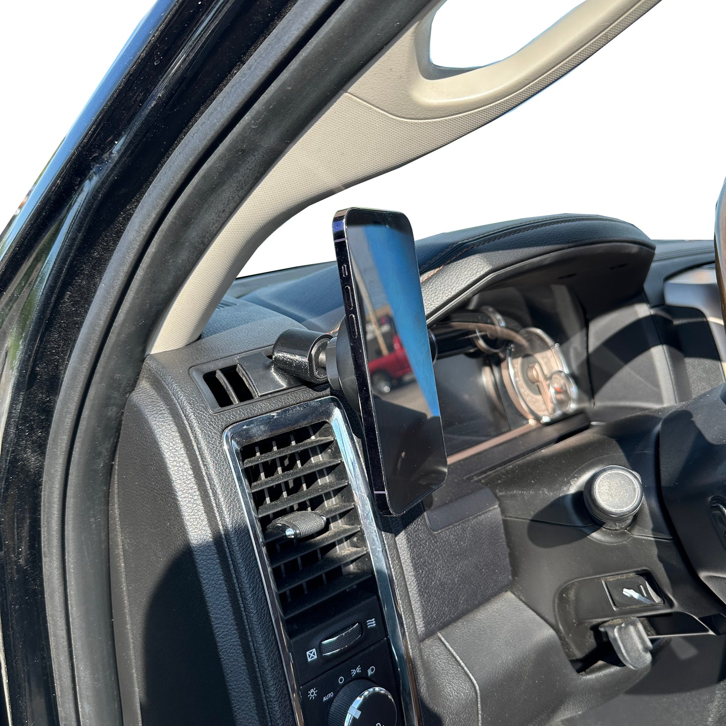 Custom phone mount for 2010-2018 Ram defrost vent 52mm