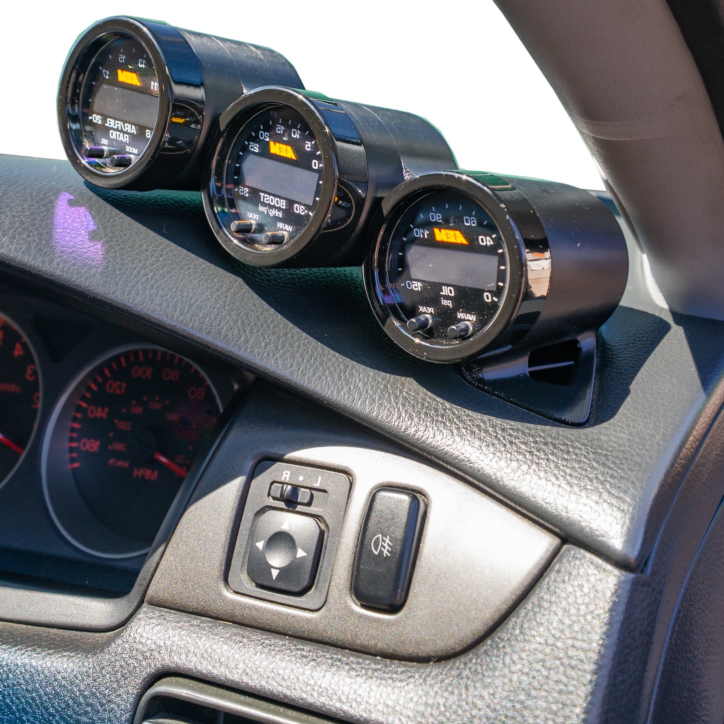 Triple gauge pod mount for 01-07 EVO 7 8 9 Lancer functional defrost vent