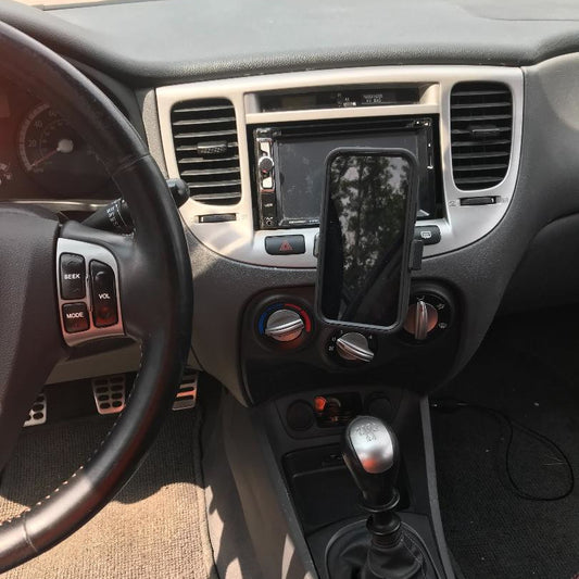 Custom phone mount for 2006-2011 Kia Rio Card slot