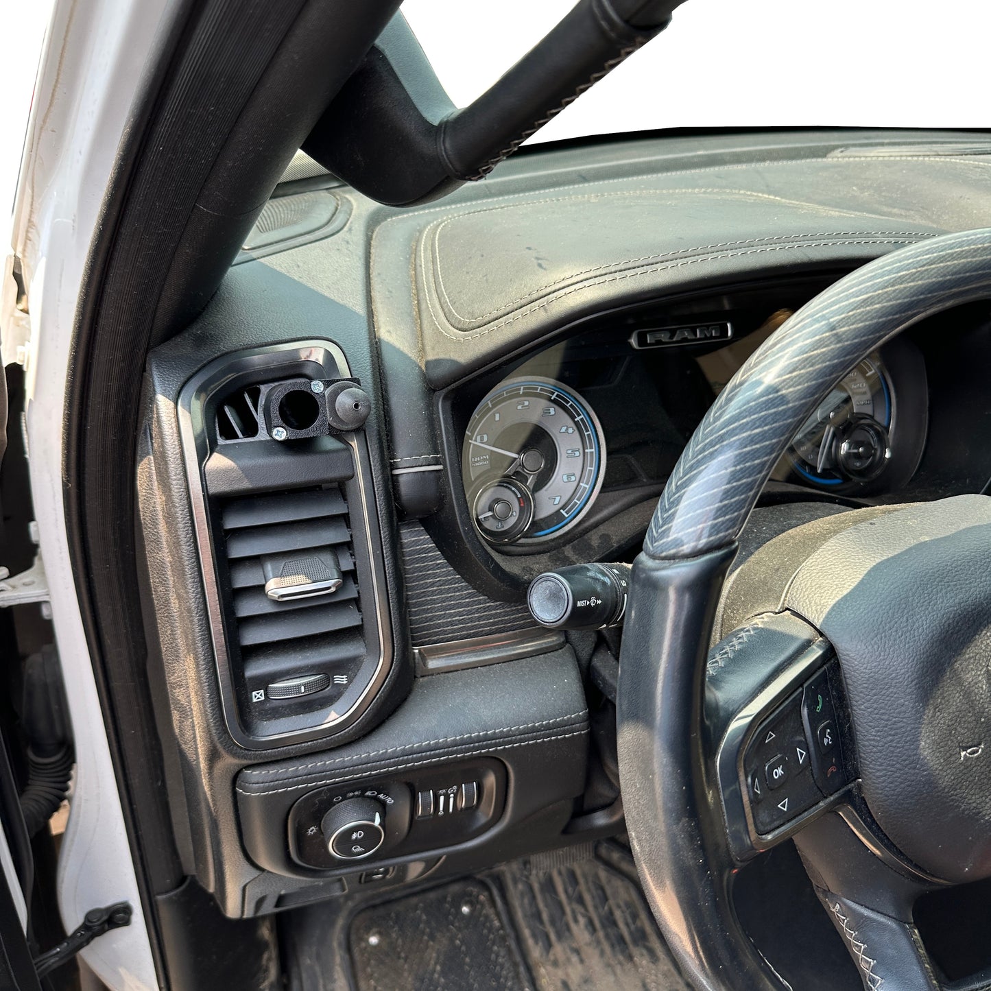 Custom ball mount for 2019-2025 Ram defrost vent 52mm