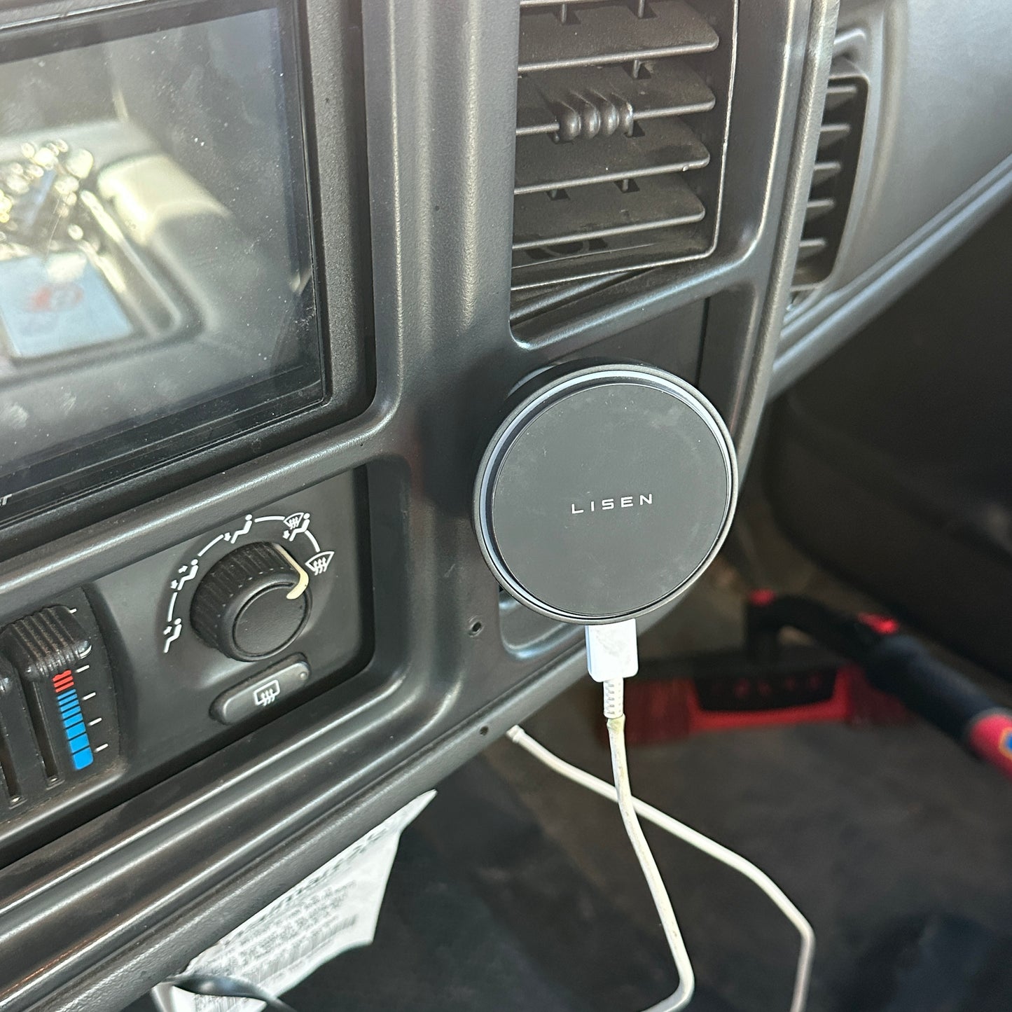 Custom Phone mount for 1999-2006 Silverado Sierra Tahoe Yukon Replaces bracket