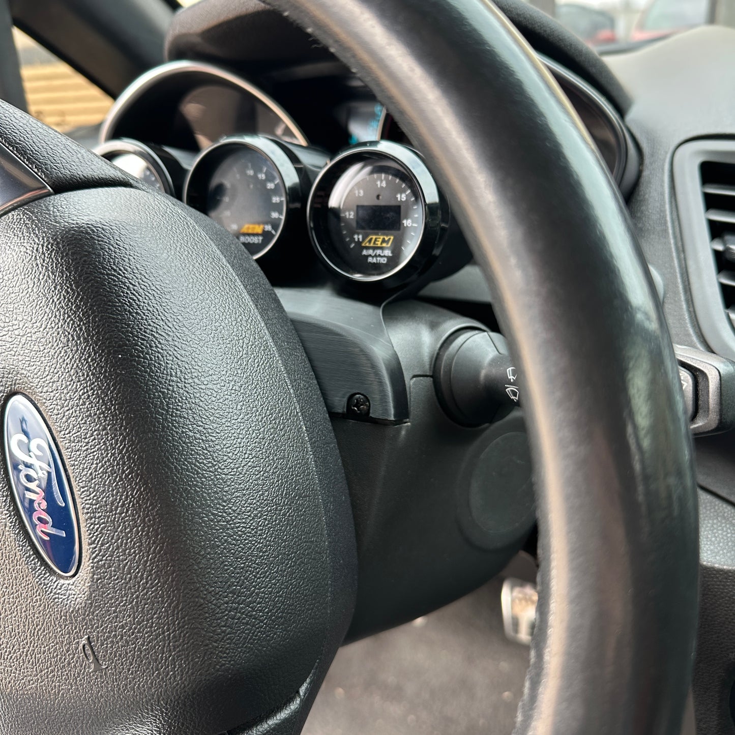 Triple gauge pod mount for 2011-2019 Fiesta ST steering column