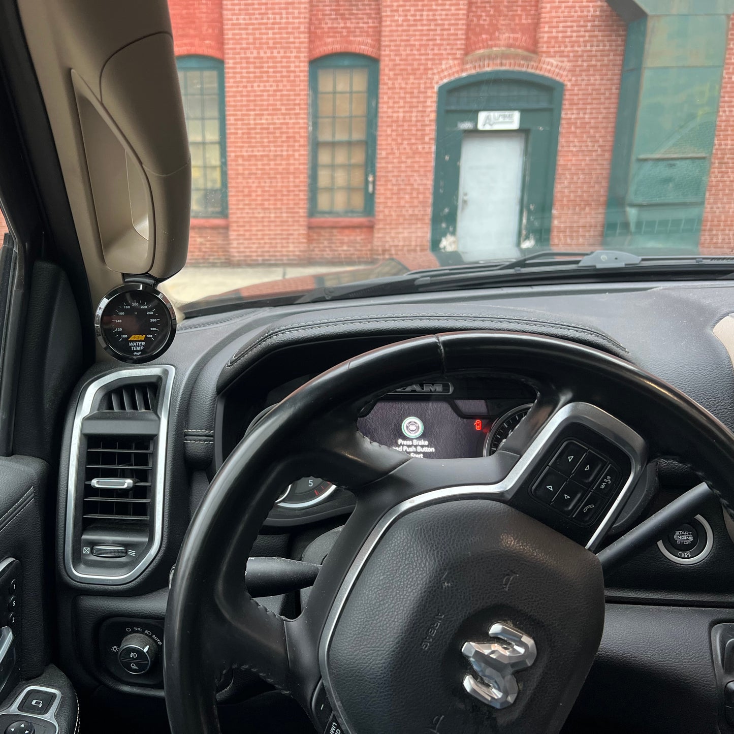 Single gauge pod for 2019-2025 Ram 2500 & 3500 grab handle cap bolt on