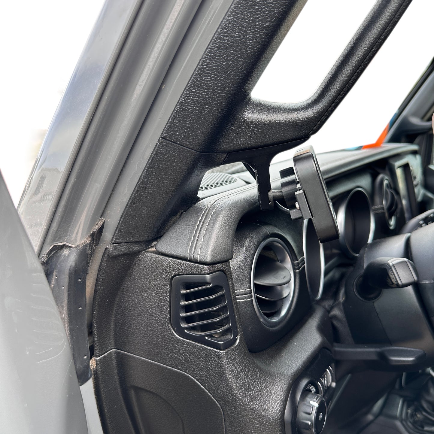 Custom Auxiliary panel mount for 2018-2024 Jeep Wrangler Pillar cap
