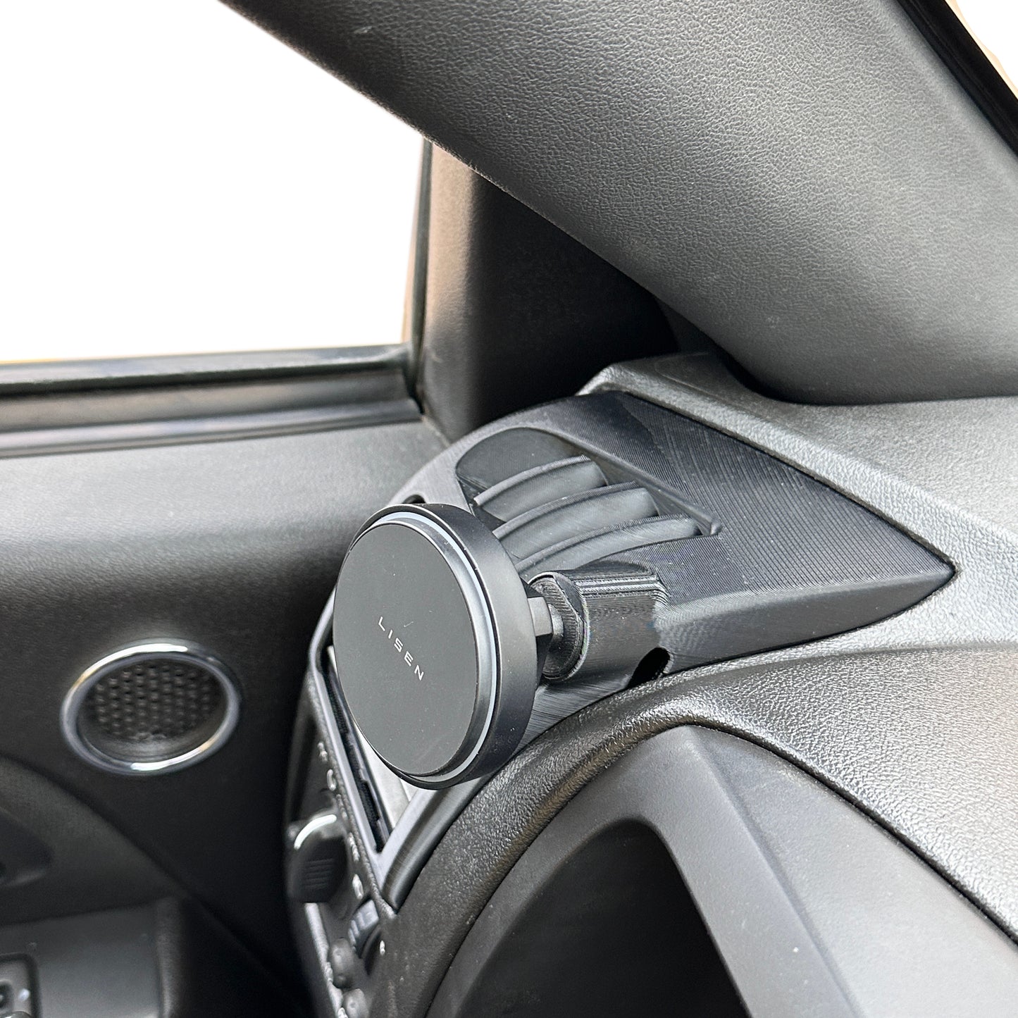 Custom phone mount for 2004-2012 Colorado GMC Canyon vent cover