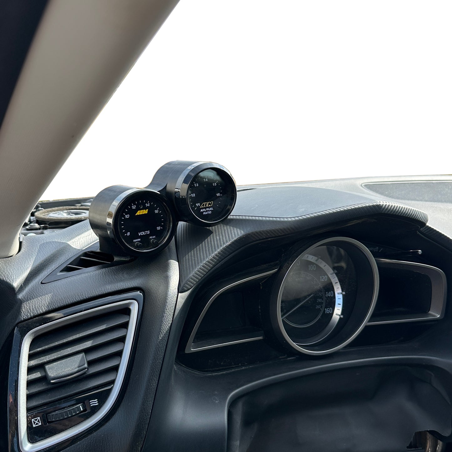 Dual gauge pod mount for 2014-2018 Mazda 3 functional defrost vent
