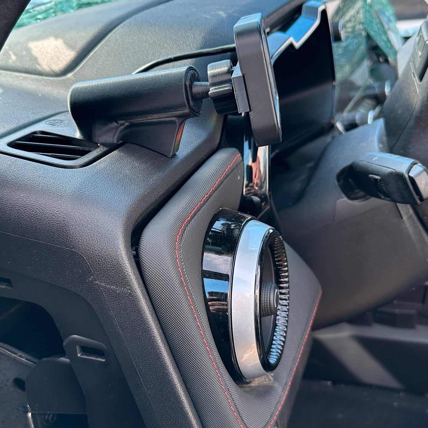Custom Auxbeam mount for Colorado 2023-2026 Canyon 8 or 6 Gang functional vent