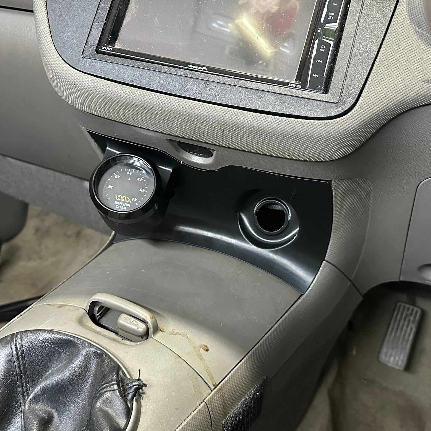 Single gauge pod mount for 2002-2006 Acura RSX lower 12V cover trim bezel