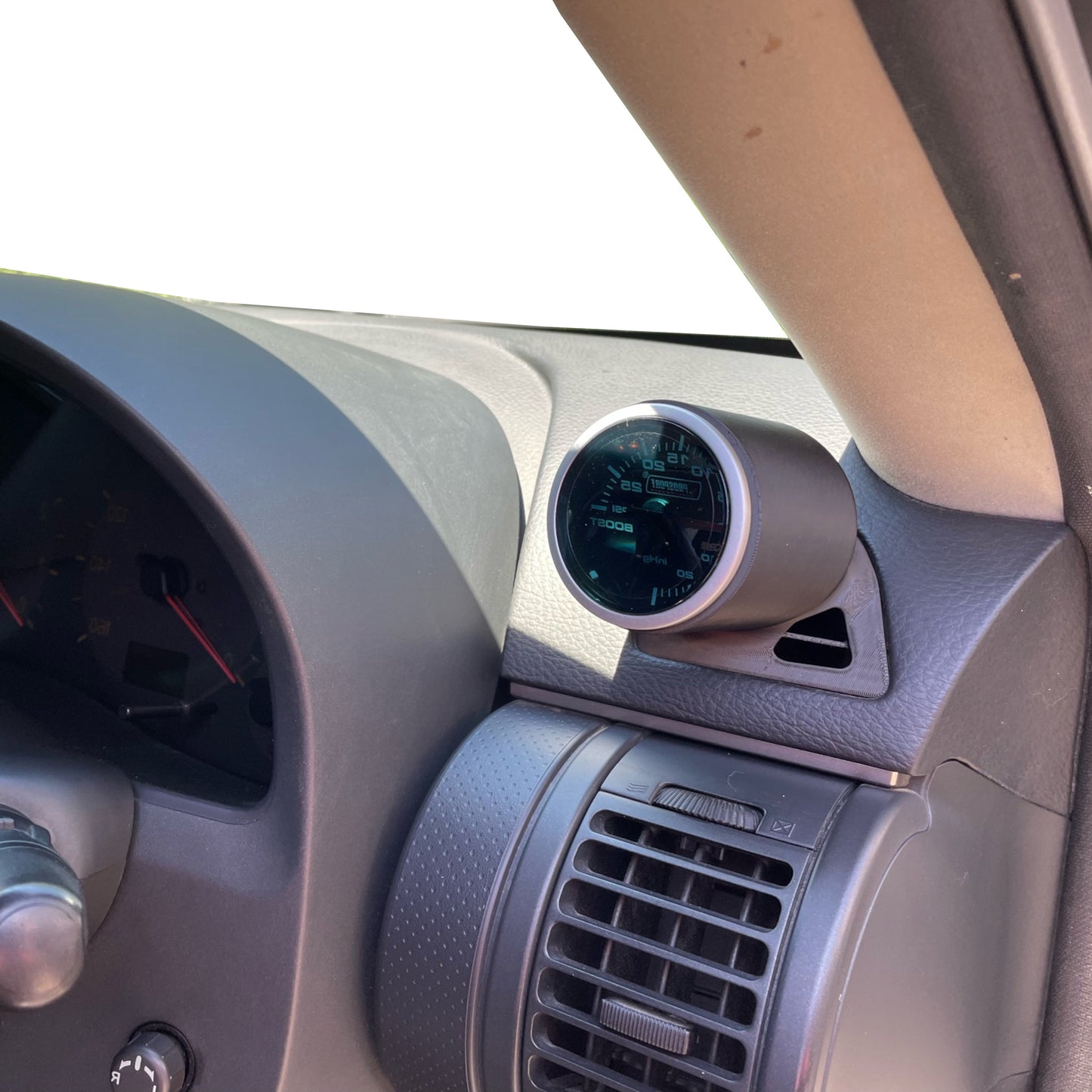 Single gauge pod mount for 2003-2005 G35 functional defrost vent (Pre-Facelift)