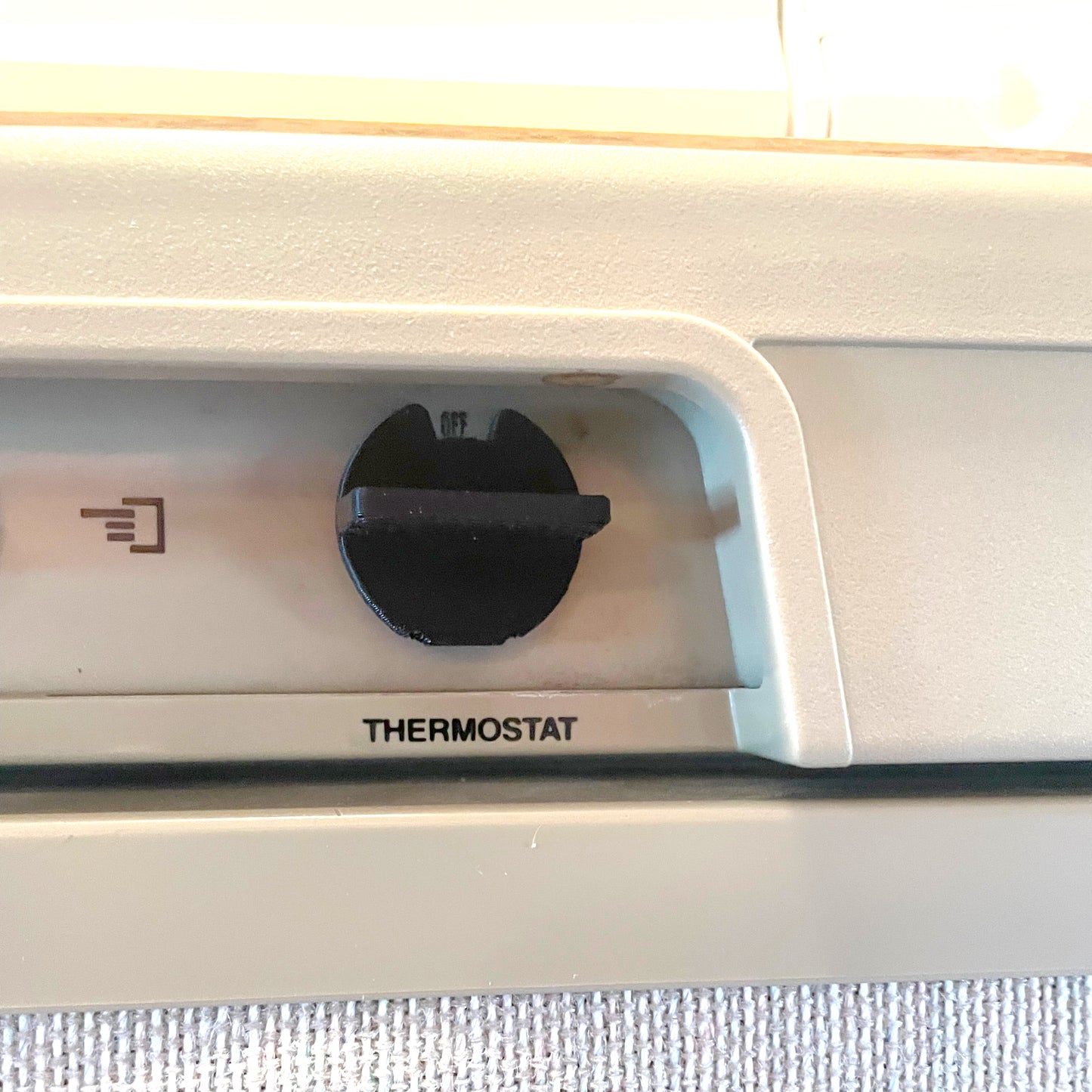 2X Replacement knobs for RM2453 RM2553 Dometic Caravan refrigerator (3D Printed)